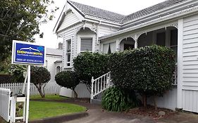 At Eden Park Motel